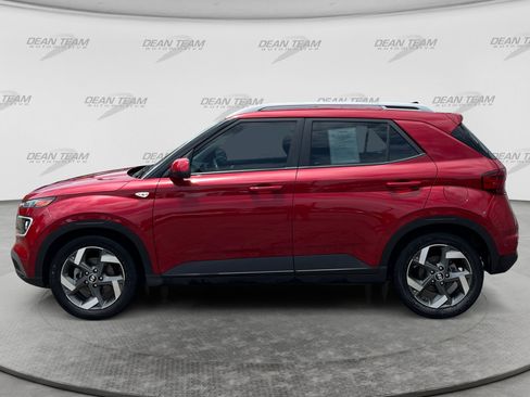 Used 2021 Hyundai Venue SEL w/ Premium Package FWD image 4