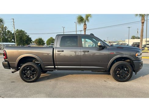 Used 2021 RAM 2500 Laramie w/ Night Edition AWD/4WD image 7