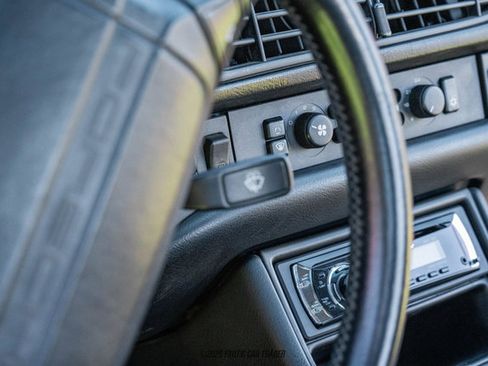 Used 1988 Porsche 944 Turbo image 49