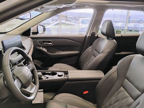 New 2026 Nissan Rogue Platinum w/ Platinum Premium Package AWD/4WD image 14