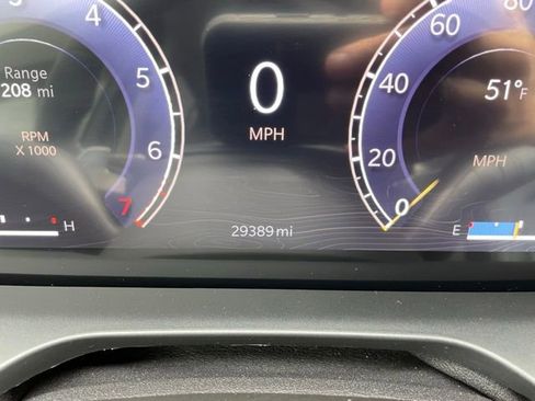 Used 2023 Jeep Grand Cherokee L Limited AWD/4WD image 18