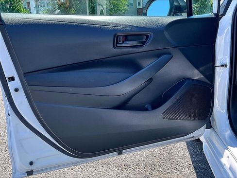 Used 2024 Toyota Corolla LE FWD image 21