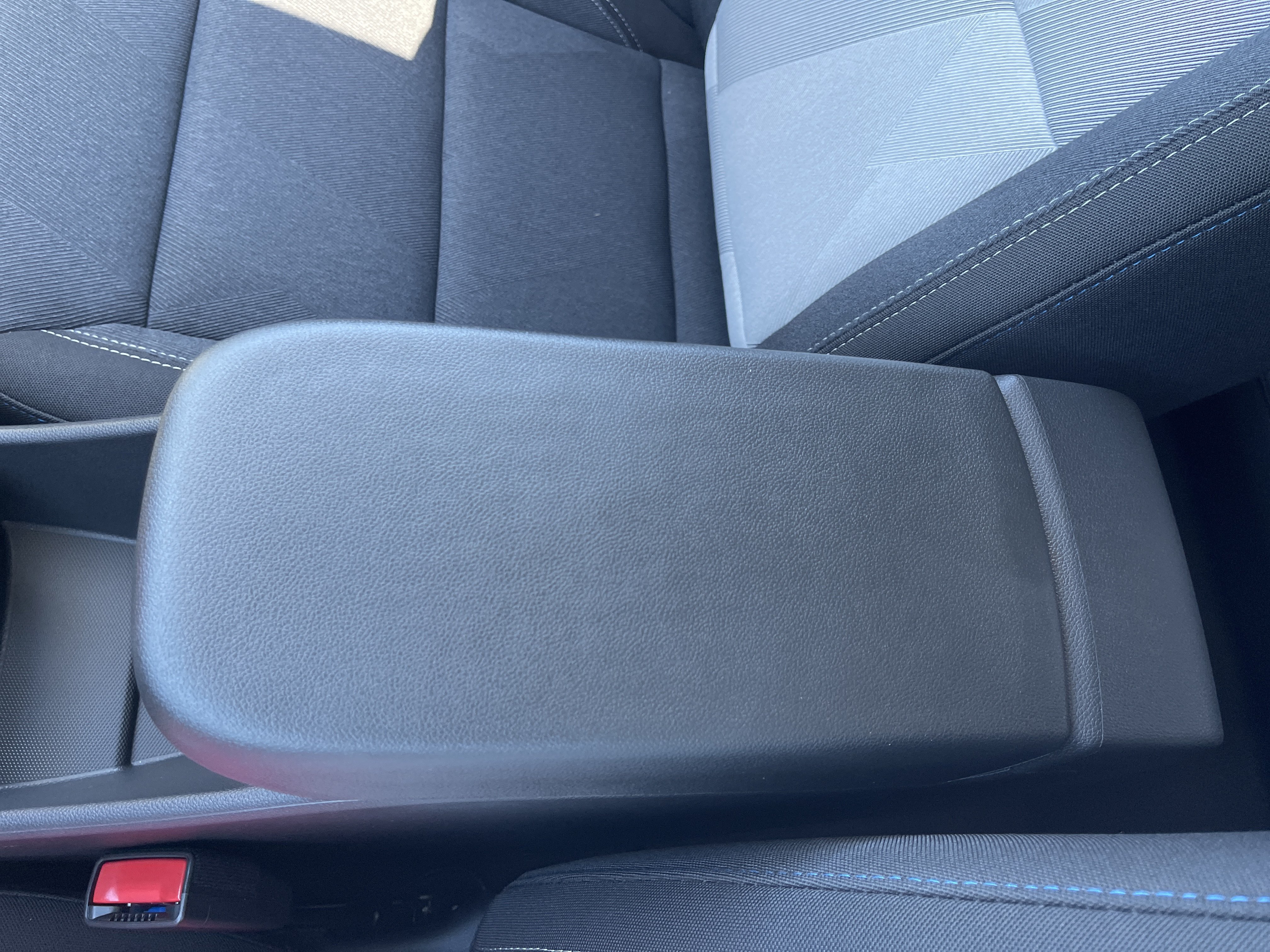 New 2026 Chevrolet Trax LS w/ LS Convenience Package FWD image 30