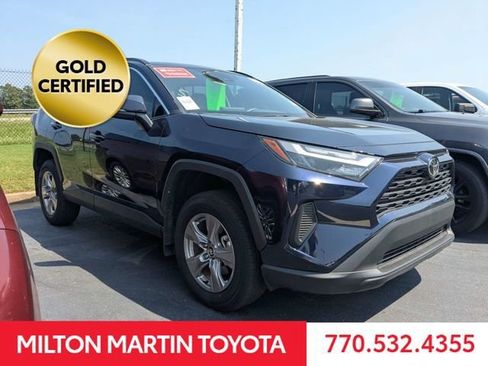 Used 2025 Toyota RAV4 XLE w/ Convenience Package FWD image 2