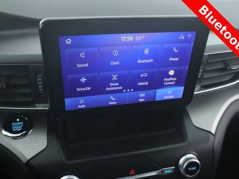 Used 2020 Ford Explorer XLT w/ Equipment Group 202A AWD/4WD image 5