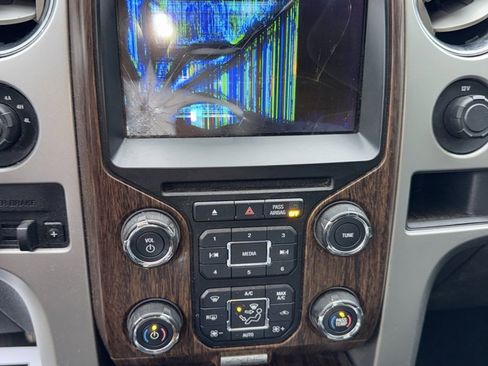 Used 2013 Ford F150 Lariat w/ Lariat Chrome Pkg image 13