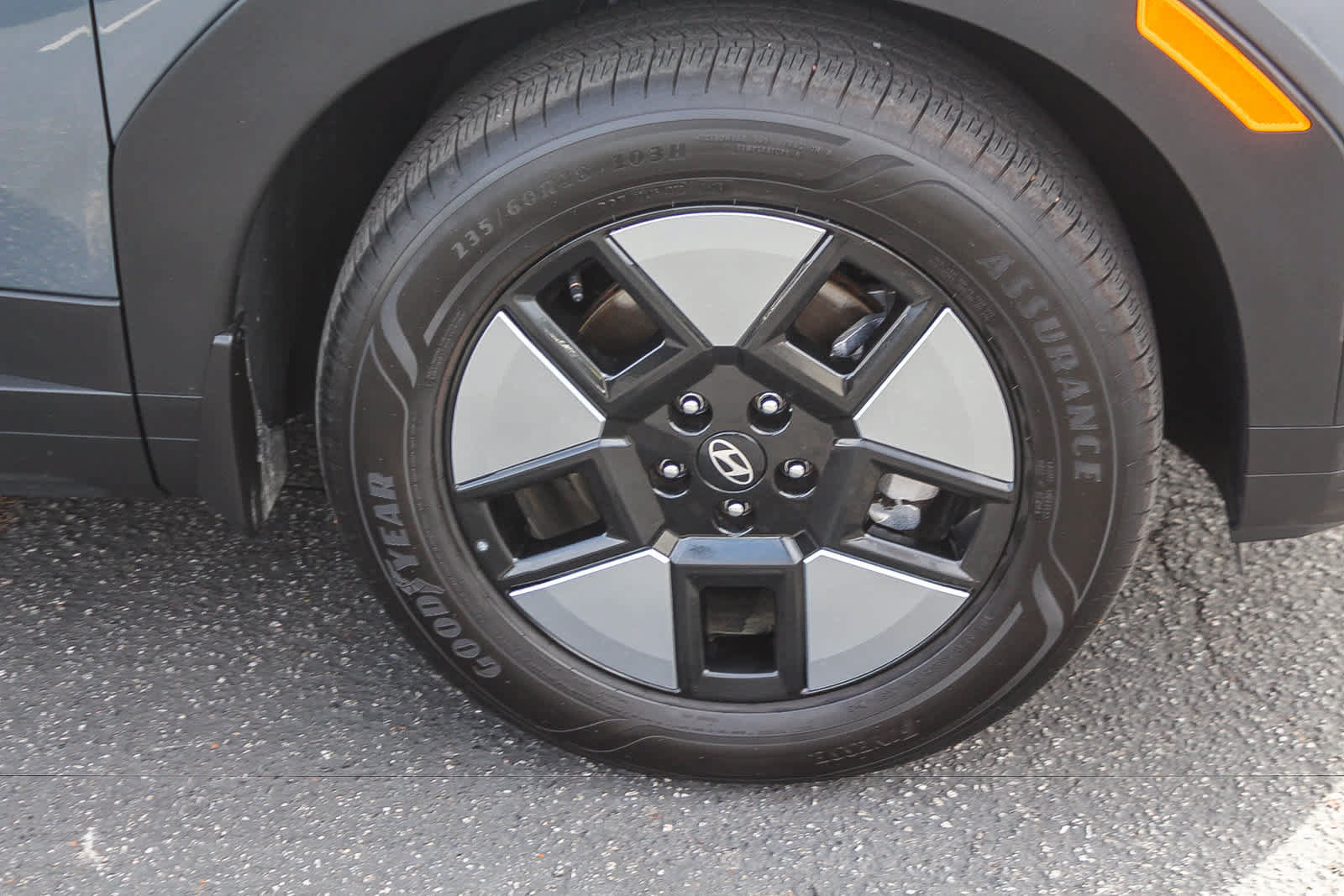 Certified 2025 Hyundai Santa Fe SEL FWD image 12