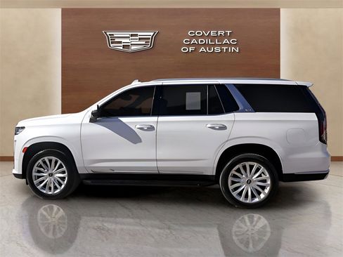 Used 2023 Cadillac Escalade Luxury w/ LPO, Illumination Package image 2