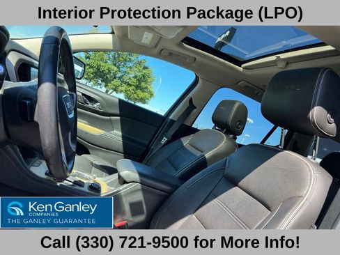Used 2018 GMC Acadia Denali w/ Technology Package AWD/4WD image 11