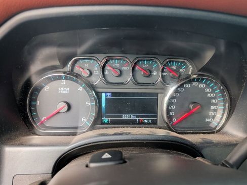 Used 2018 Chevrolet Silverado 1500 High Country image 8