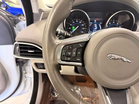Used 2018 Jaguar XE Prestige AWD/4WD image 13