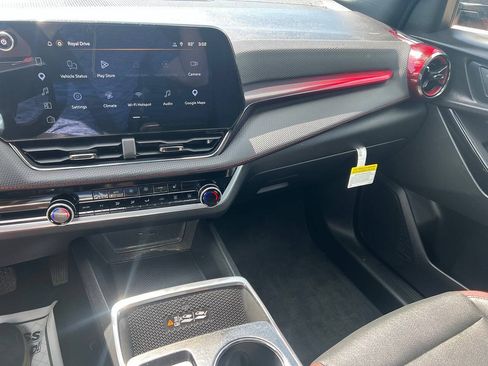 Used 2026 Chevrolet Equinox RS w/ LPO, Floor Liner Package FWD image 14