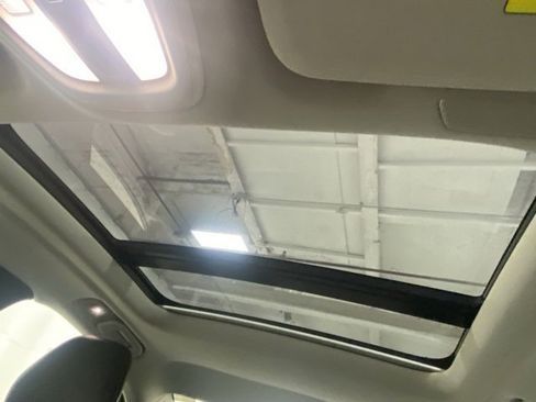 Used 2025 Volvo S60 B5 Core image 27