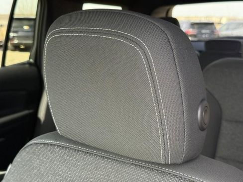 New 2026 Chevrolet Traverse LT image 18