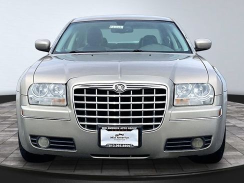 Used 2008 Chrysler 300 Touring RWD image 3