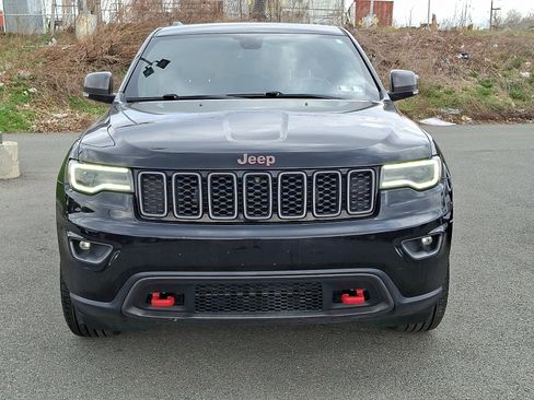 Used 2018 Jeep Grand Cherokee Trailhawk w/ Trailhawk Luxury Group image 2