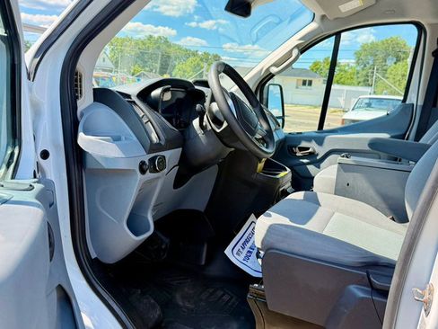 Used 2019 Ford Transit 250 148 Low Roof RWD image 6
