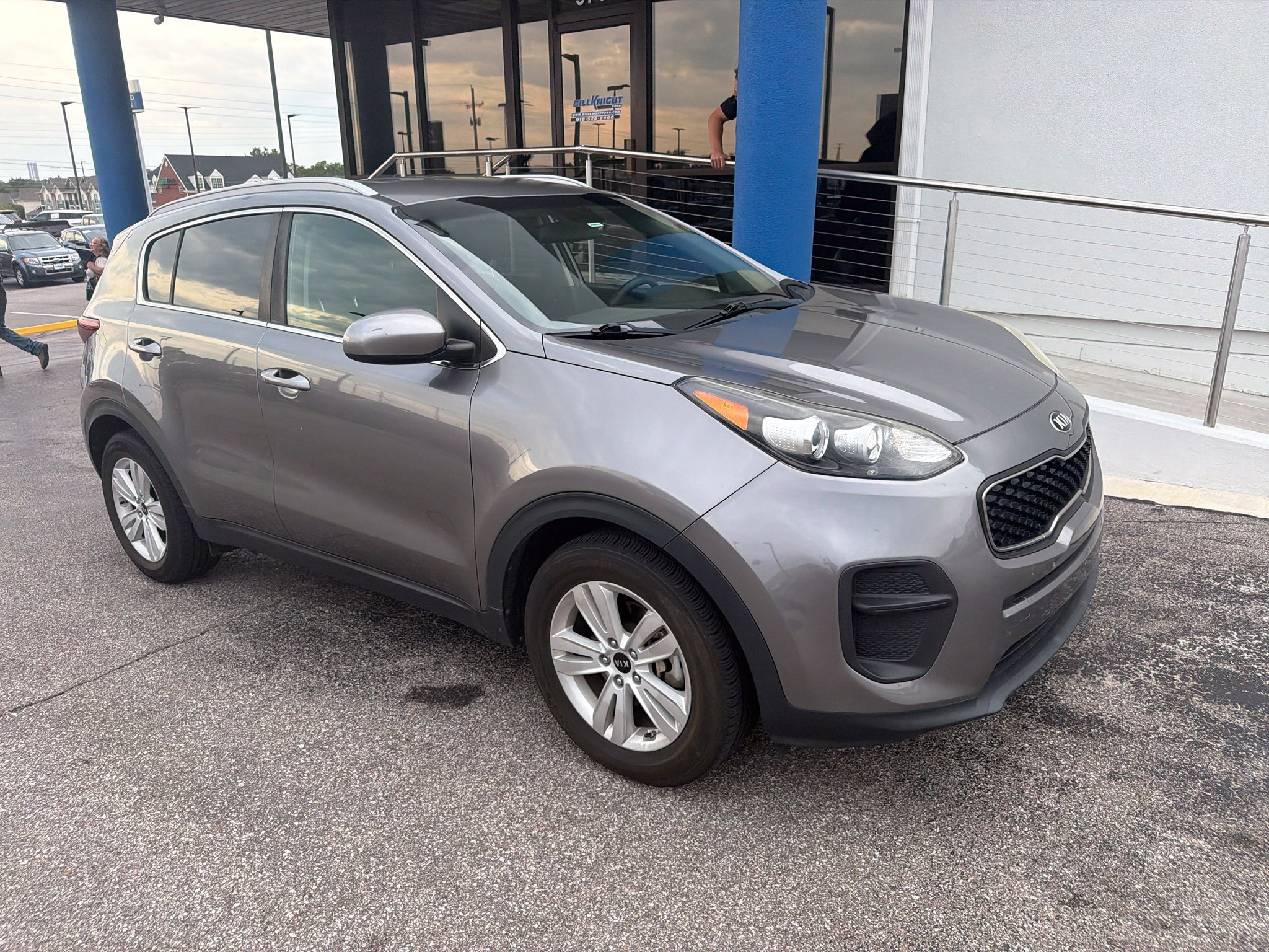 Used 2018 Kia Sportage LX w/ LX Popular Package FWD image 3