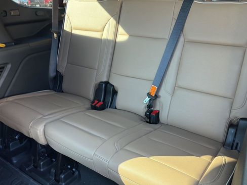 Used 2024 Chevrolet Tahoe Premier w/ Premium Package image 17