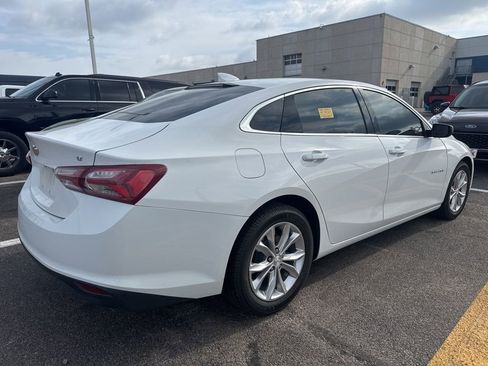 Used 2019 Chevrolet Malibu LT image 2