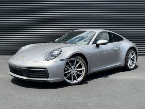 Used 2021 Porsche 911 Carrera RWD image 1