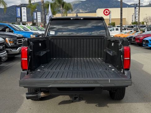 Used 2025 Toyota Tacoma SR5 image 10
