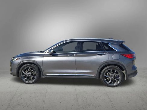 Used 2019 INFINITI QX50 Essential w/ Sensory Package image 3