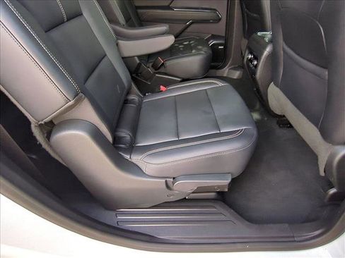 Used 2024 GMC Acadia Elevation image 22