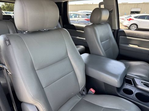 Used 2012 Toyota Sequoia SR5 AWD/4WD image 14