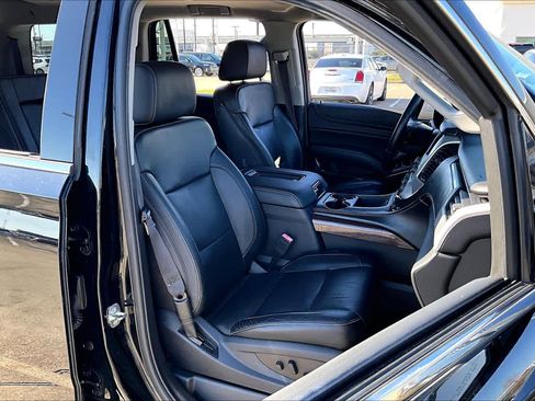 Used 2016 GMC Yukon SLT image 8