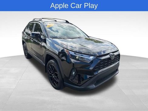 Used 2022 Toyota RAV4 XLE Premium AWD/4WD image 7