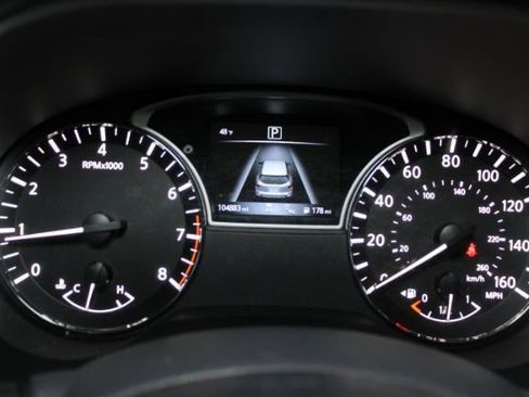 Used 2018 Nissan Pathfinder SL w/ Midnight Edition Package FWD image 19