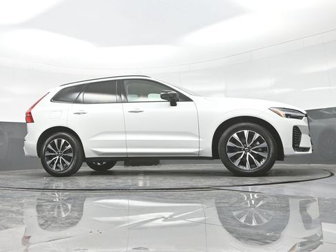 Used 2024 Volvo XC60 B5 Core w/ Protection Package Premier AWD/4WD image 26
