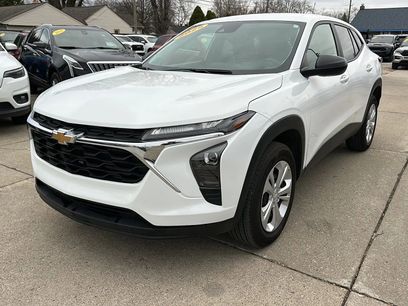 Used 2025 Chevrolet Trax LS