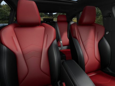 Used 2025 BMW M235i xDrive w/ Premium Package image 34