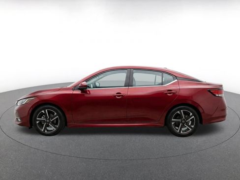 Used 2025 Nissan Sentra SV FWD image 4
