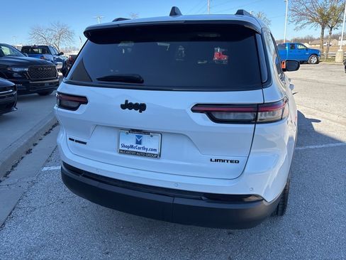 Used 2021 Jeep Grand Cherokee L Limited image 26