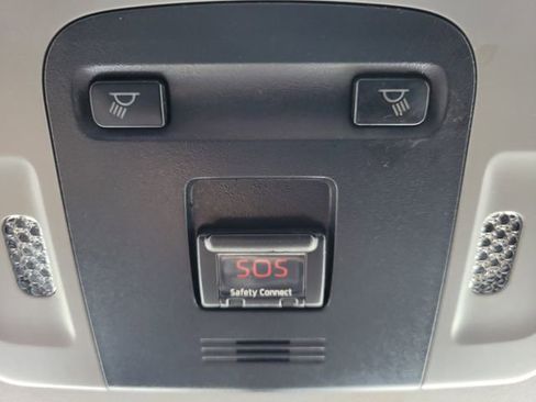 Used 2019 Toyota Camry SE image 29