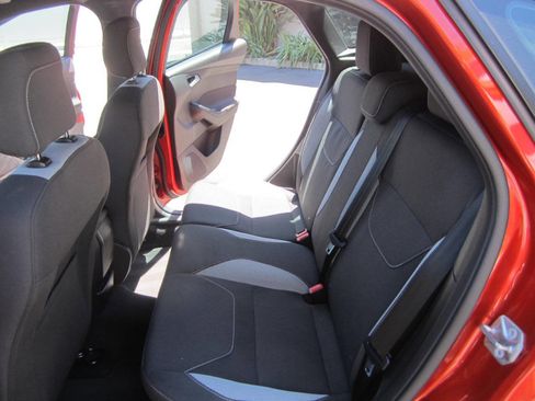 Used 2018 Ford Focus ST image 17