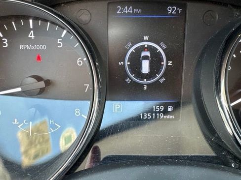 Used 2019 Nissan Rogue SL AWD/4WD image 6