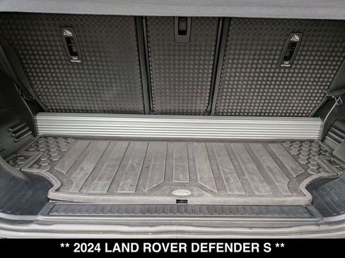 Used 2024 Land Rover Defender 90 S AWD/4WD image 23