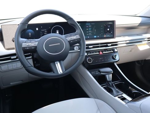 New 2026 Hyundai Tucson SEL image 9