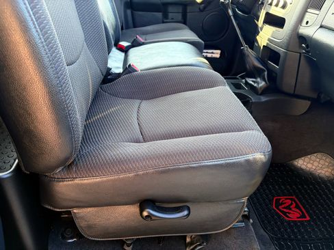 Used 2004 Dodge Ram 1500 Truck ST w/ ST Value Group image 24