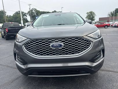 Used 2024 Ford Edge SEL w/ Convenience Package