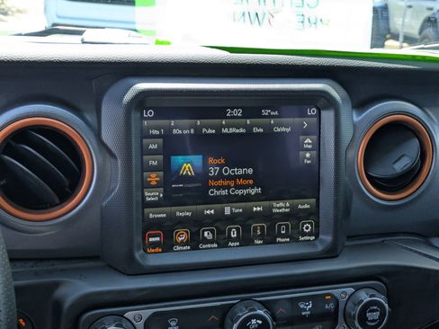 Used 2023 Jeep Gladiator Mojave w/ Trailer Tow Package AWD/4WD image 22