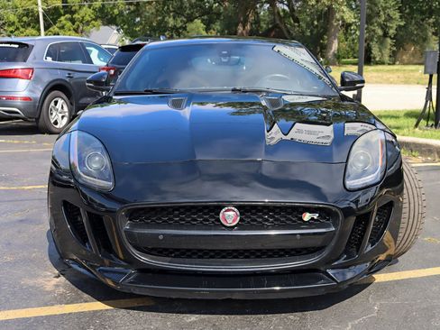 Used 2015 Jaguar F-TYPE R RWD image 10