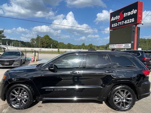 Used 2018 Jeep Grand Cherokee High Altitude AWD/4WD image 5