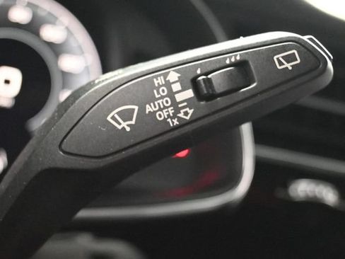 Used 2019 Audi Q8 Prestige AWD/4WD image 21