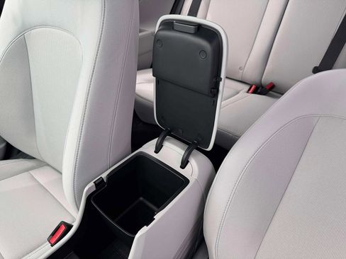 New 2026 Hyundai Kona SE FWD image 19