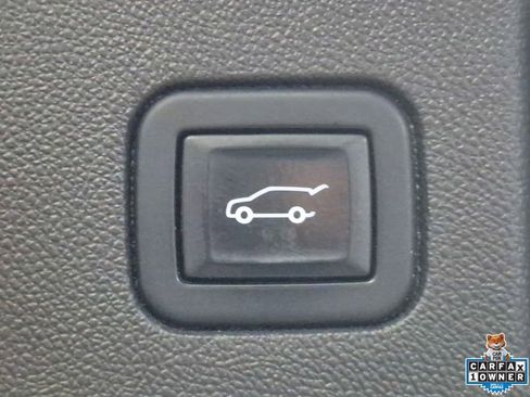 Used 2022 Chevrolet Equinox LT FWD image 25